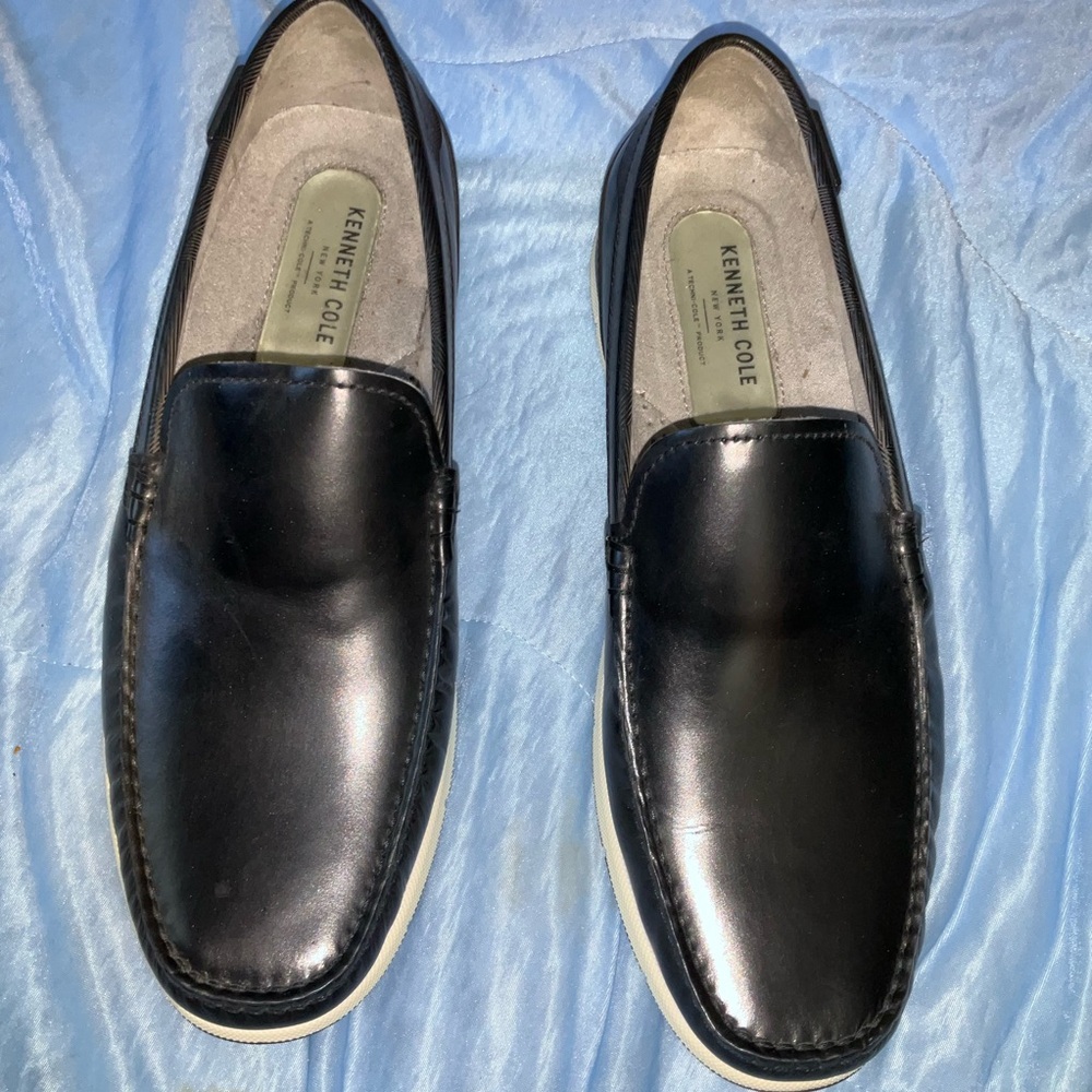 Kenneth Cole Classic Black Slip-On Loafers